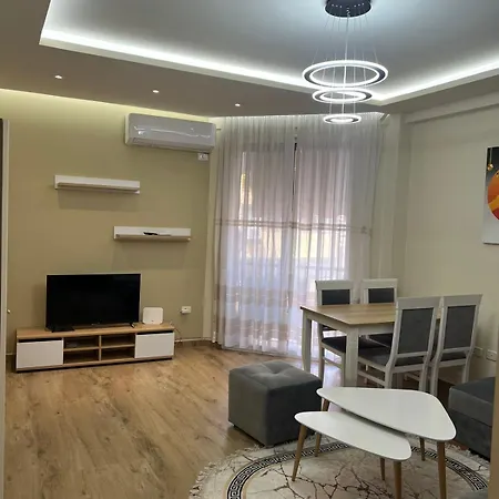 Condor Center Luxury 5 * Tirana